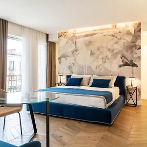  Apartment Donna Giacinta Blu Luxury Flat Italy